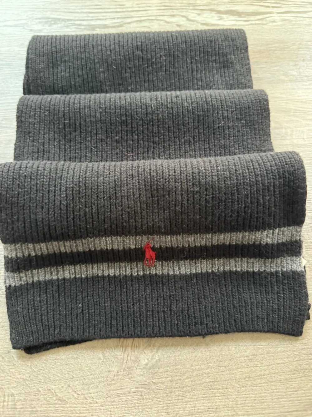 Polo Ralph Lauren Men's Scarf in Black and Gray Stripes. 35% Lambswool, 35%